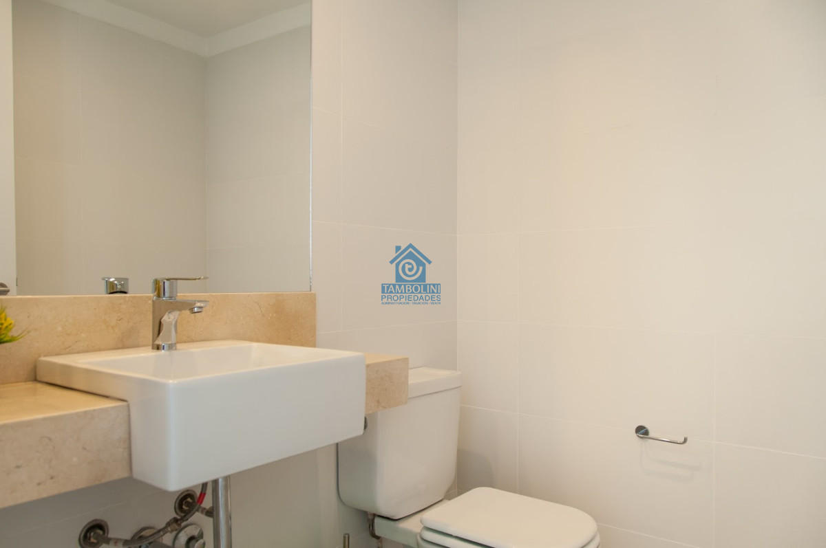 Apartamento ID.715 - Alquiler y Venta Hermoso Pent House Frente al Mar Mansa