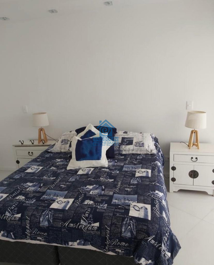 Apartamento ID.131 - Alquiler Anual Mansa Frente al Mar 