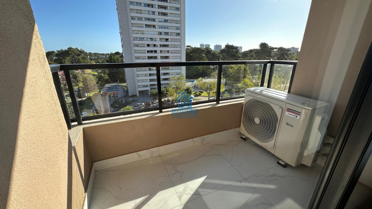 Apartamento ID.710 - Alquiler Anual y Venta Departamento a Estrenar en Punta del Este 