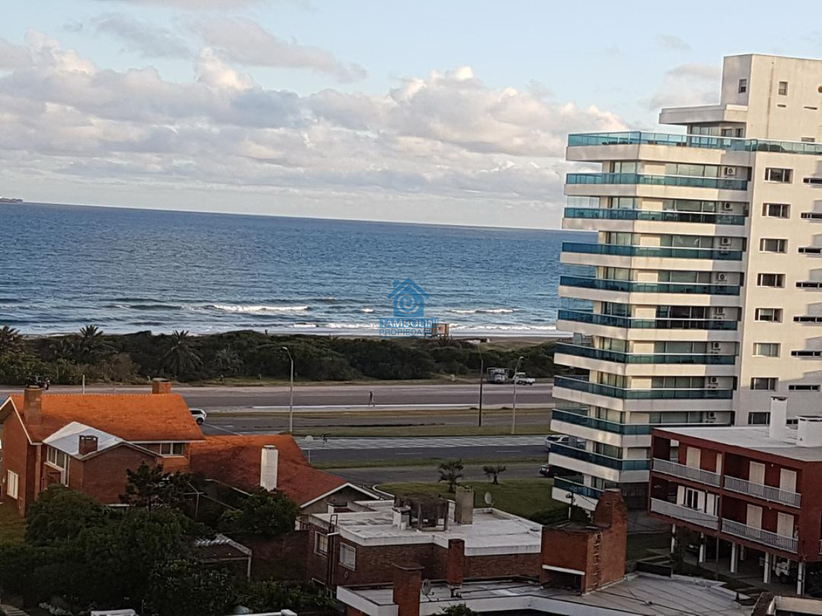 Apartamento ID.1079 - Alquiler INVERNAL  2 dormitorios 2 baños Brava