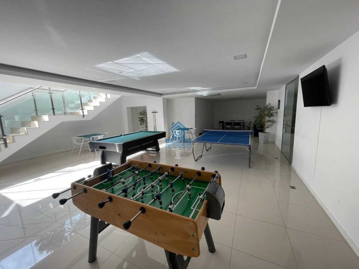 Apartamento ID.383 - Alquiler Anual en Brava 2 dormitorios Edif. con Amenities 