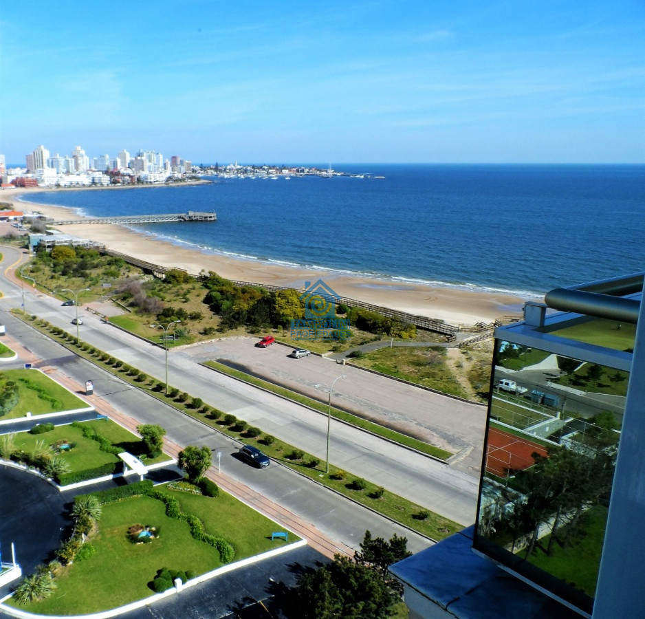 Apartamento ID.44 - Impactante Coral Tower Alquiler Anual 