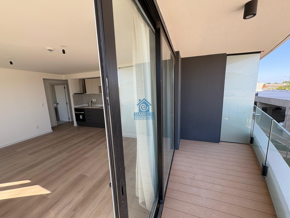 Apartamento ID.595 - Alquiler Monoambiente a Estrenar zona Carrasco 