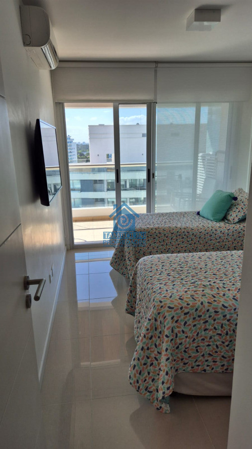 Apartamento ID.907 - Hermoso departamento en Venta Brava Primera Línea