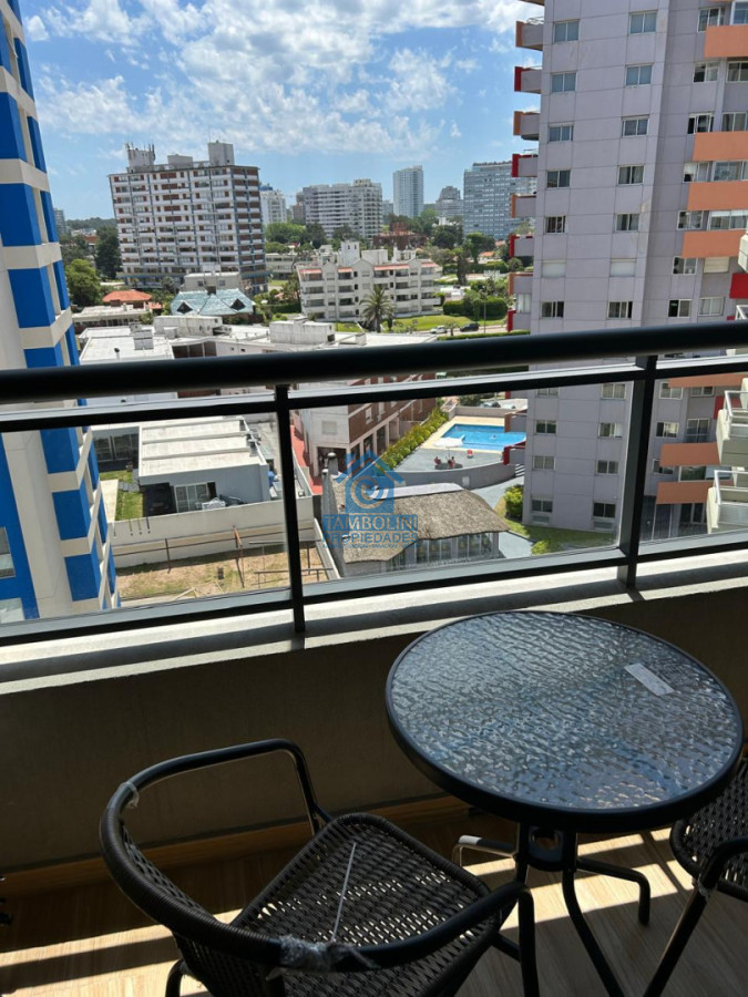 Apartamento ID.927 - Alquiler Anual 2 dormitorios sin muebles Brava