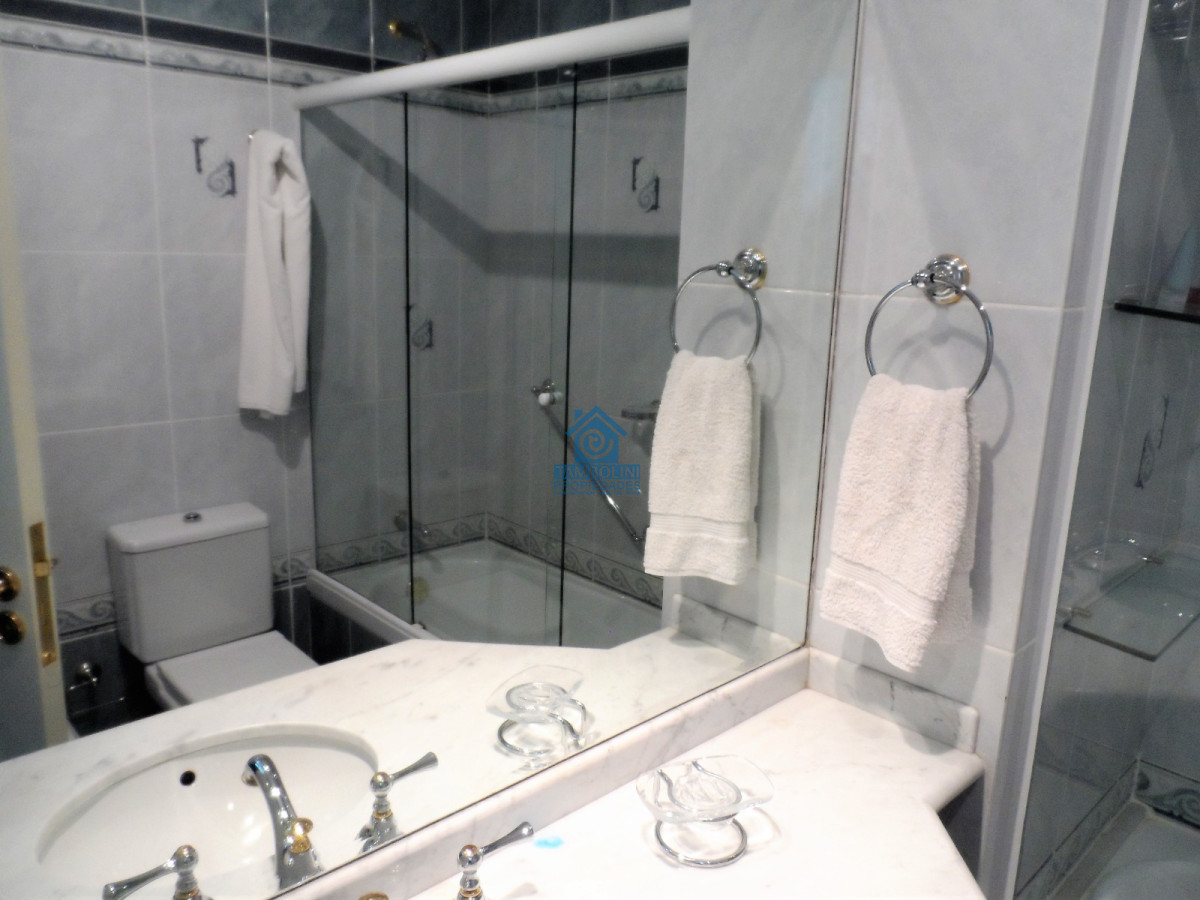 Apartamento ID.44 - Impactante Coral Tower Alquiler Anual 