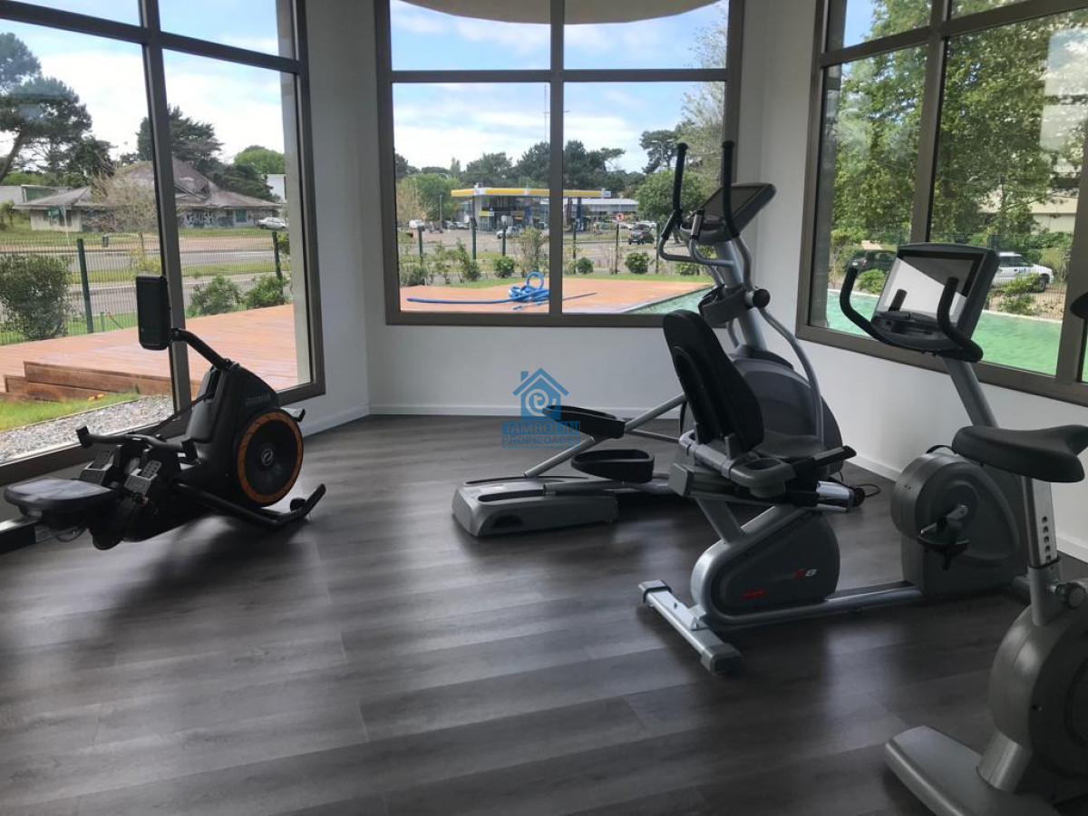 Apartamento ID.196 - Hermoso departamento en torre recién estrenada Punta del Este
