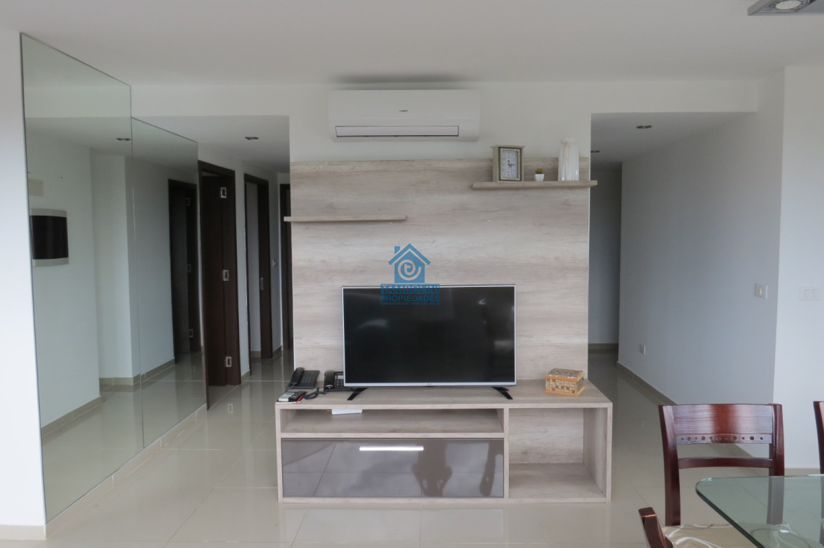 Apartamento ID.320 - Alquiler Anual Punta del Este Departamento 3 dormitorios