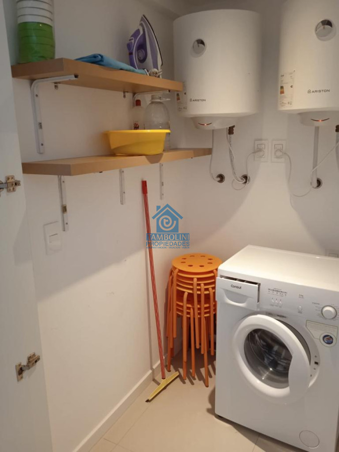 Apartamento ID.383 - Alquiler Anual en Brava 2 dormitorios Edif. con Amenities 