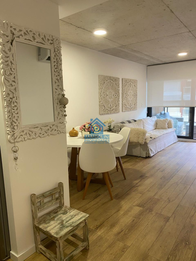 Apartamento ID.766 - Alquiler Invernal Punta del Este Frente al Mar 