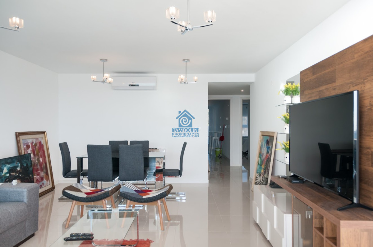 Apartamento ID.715 - Alquiler y Venta Hermoso Pent House Frente al Mar Mansa