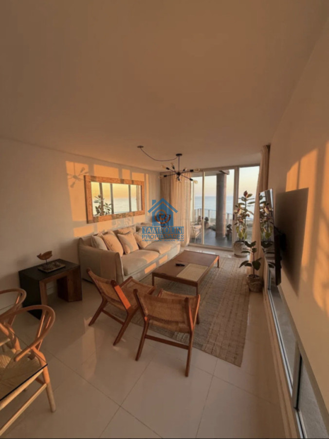 Apartamento ID.4 - OPORTUNIDAD! Venta Frente al Mar Mansa Pent House Duplex Punta del Este ! 