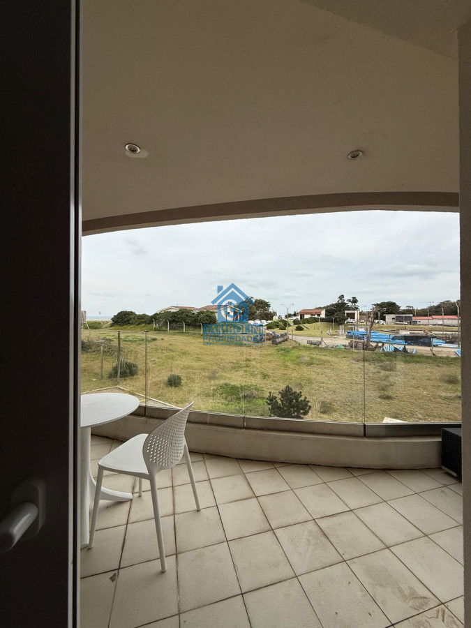 Apartamento ID.867 - Alquiler Anual Edificio con Amenities Mansa Frente al Mar