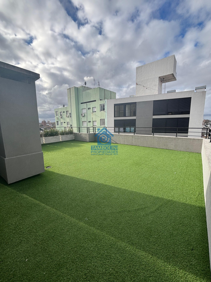 Apartamento ID.887 - Alquiler y Venta Apartamento 2 dormitorios con patio Estrena 