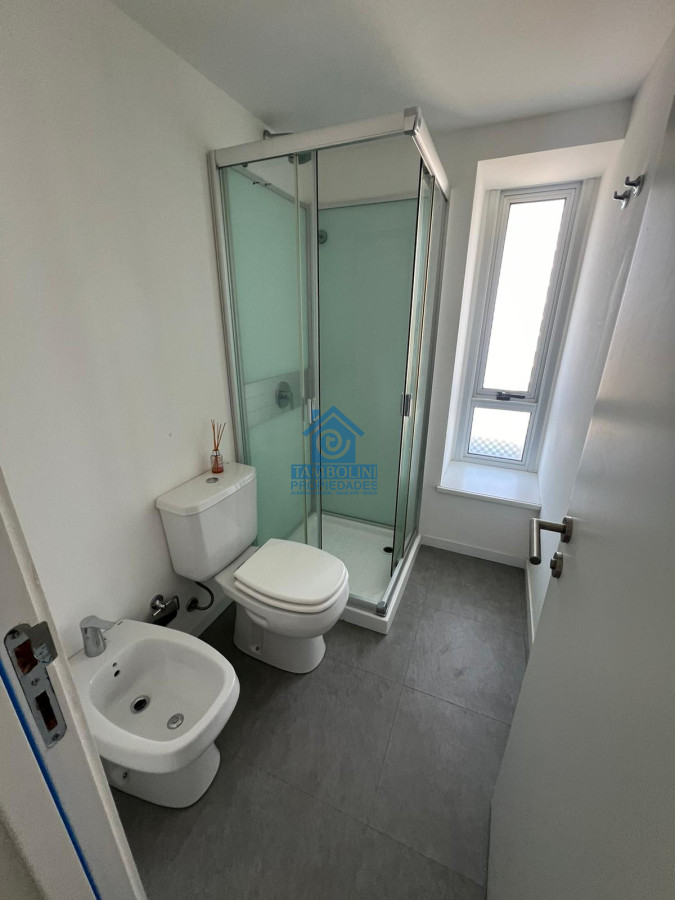 Apartamento ID.353 - Hermoso Departamento Alquiler Anual Punta del Este - Full Amenities 