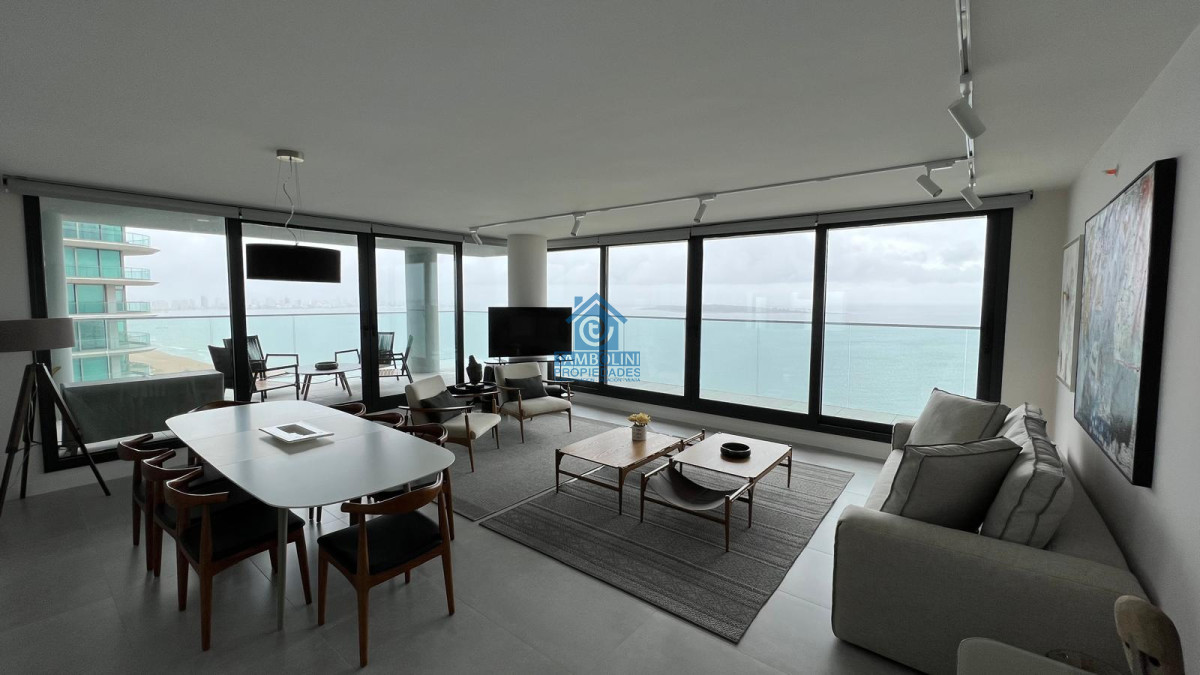 Apartamento ID.537 - Alquiler Anual - Hermoso Esquinero en Venetian frente al mar 