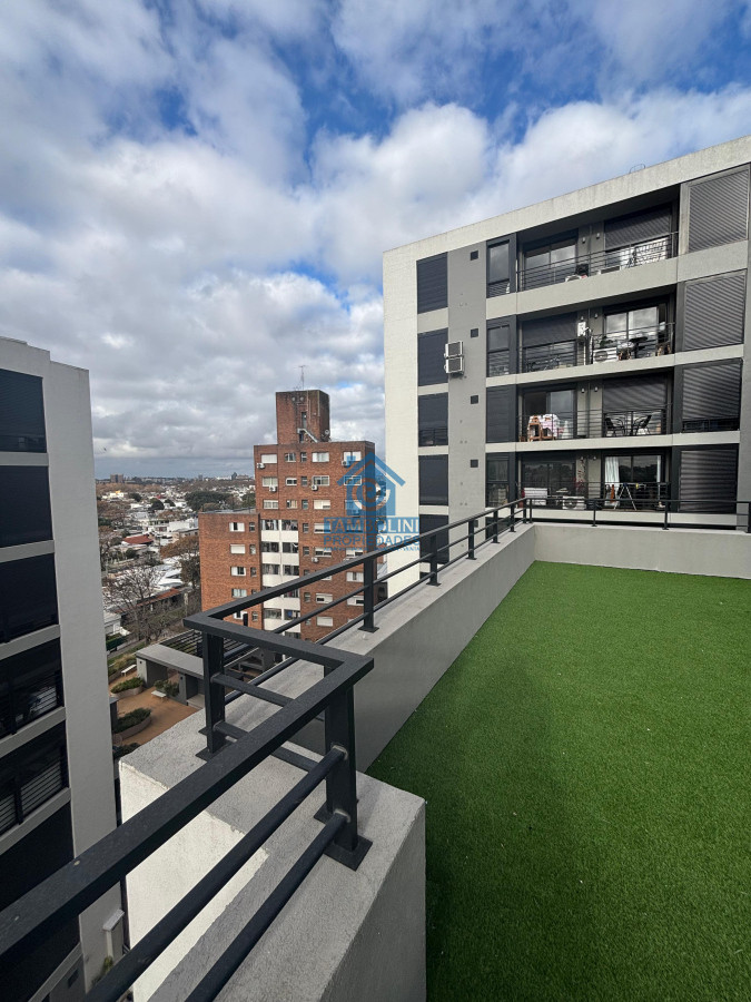 Apartamento ID.887 - Alquiler y Venta Apartamento 2 dormitorios con patio Estrena 