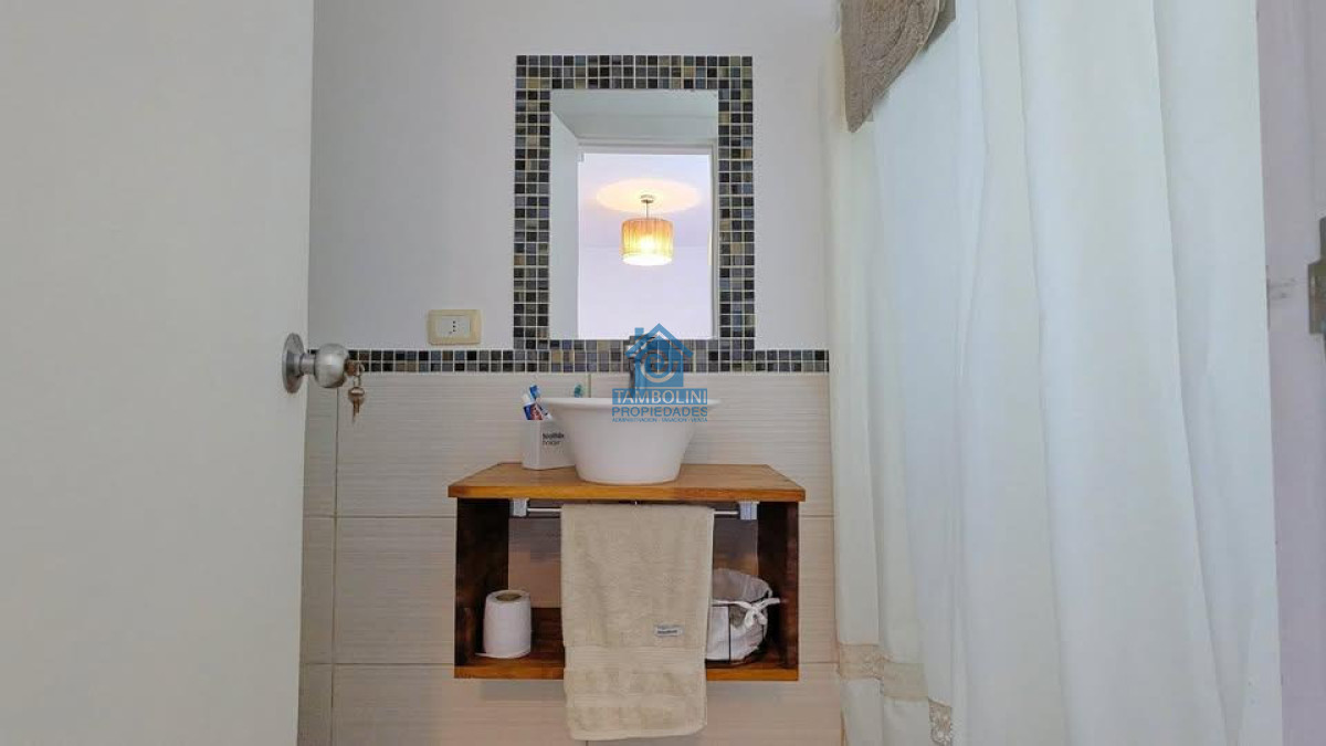 Casa ID.1078 - Alquiler Anual Casa 3 Suites Pinares 