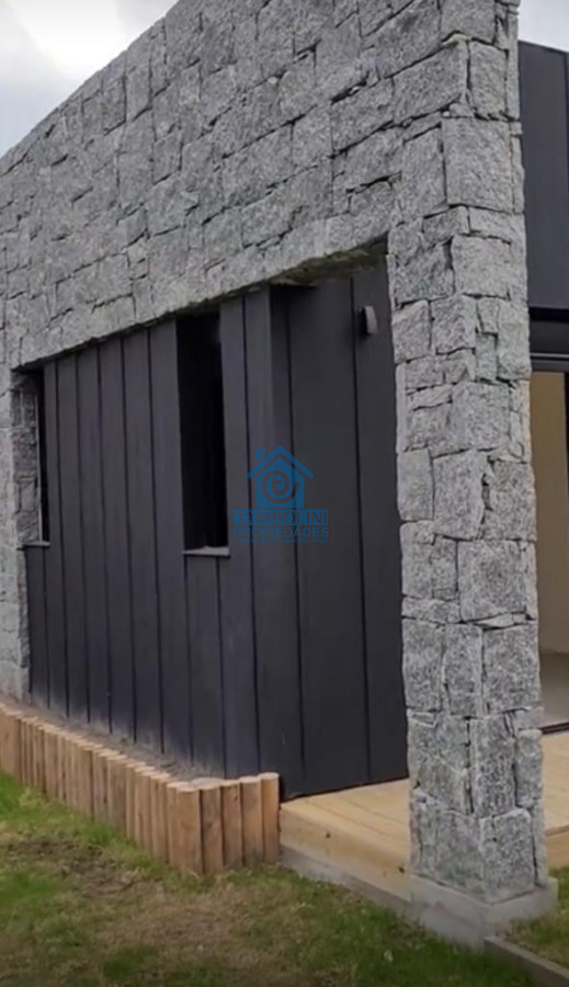 Casa ID.255 - Moderna Casa a Estrenar Punta del Este 4 dormitorios 
