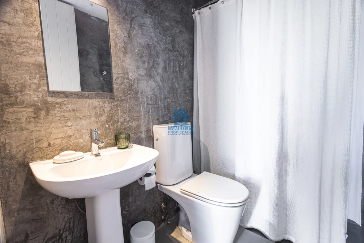 Casa ID.1035 - Alquiler Anual Fabulosa Casa en La Barra 