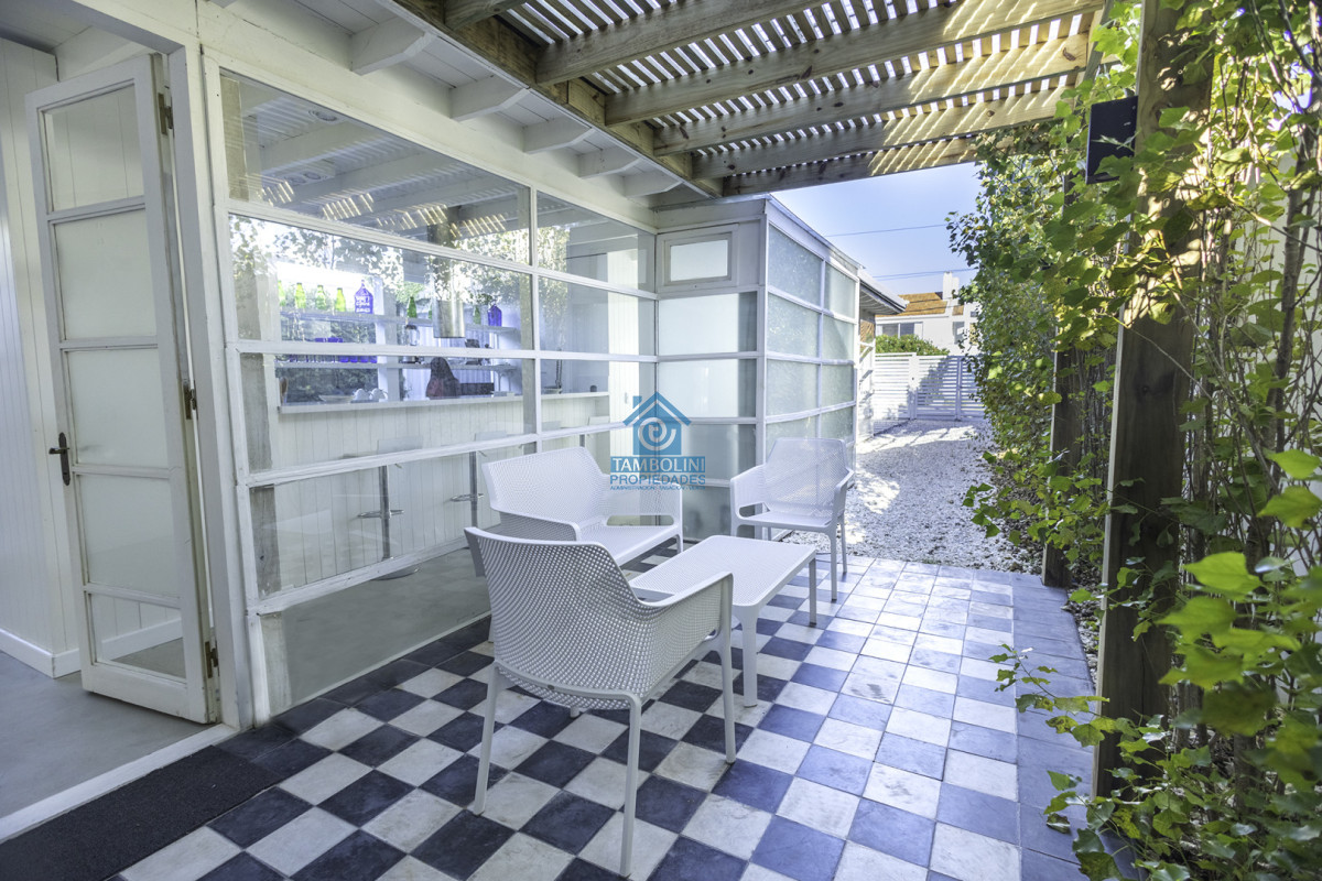 Casa ID.1035 - Alquiler Anual Fabulosa Casa en La Barra 