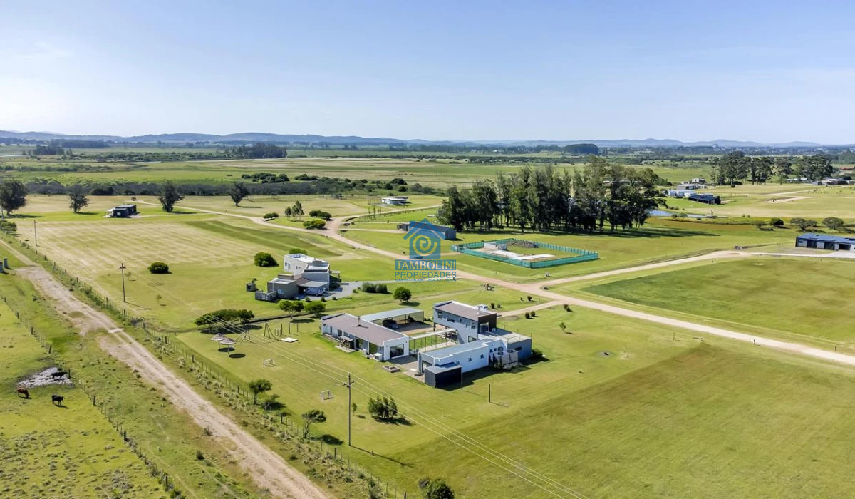 Casa ID.596 - Venta Casa Barrio Privado El Quijote 