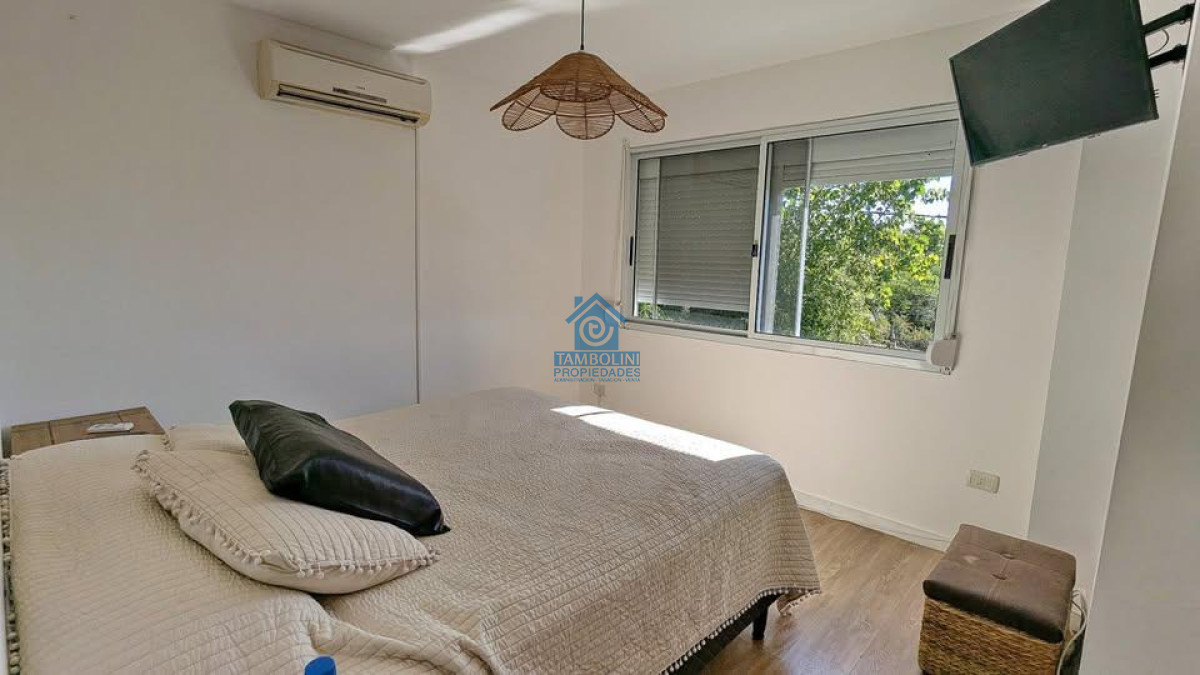 Casa ID.1078 - Alquiler Anual Casa 3 Suites Pinares 