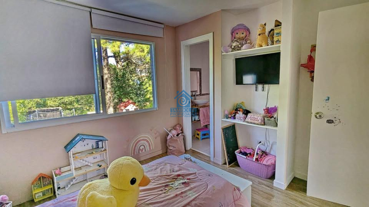 Casa ID.1078 - Alquiler Anual Casa 3 Suites Pinares 