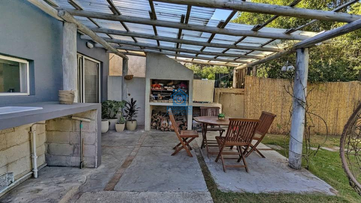 Casa ID.1078 - Alquiler Anual Casa 3 Suites Pinares 