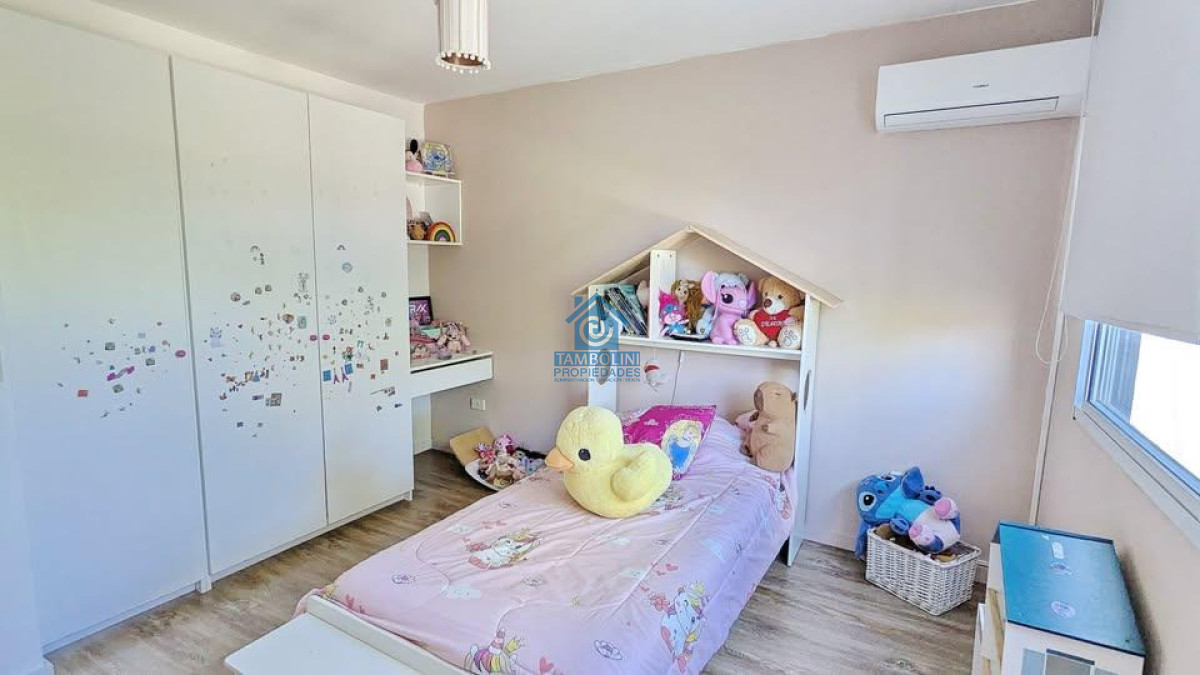 Casa ID.1078 - Alquiler Anual Casa 3 Suites Pinares 