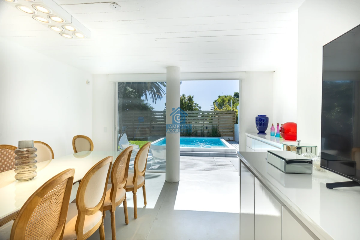 Casa ID.1035 - Alquiler Anual Fabulosa Casa en La Barra 