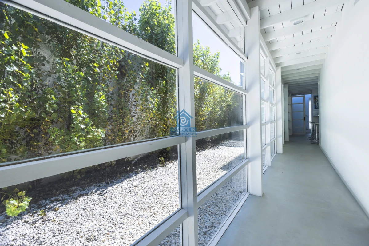 Casa ID.1035 - Alquiler Anual Fabulosa Casa en La Barra 