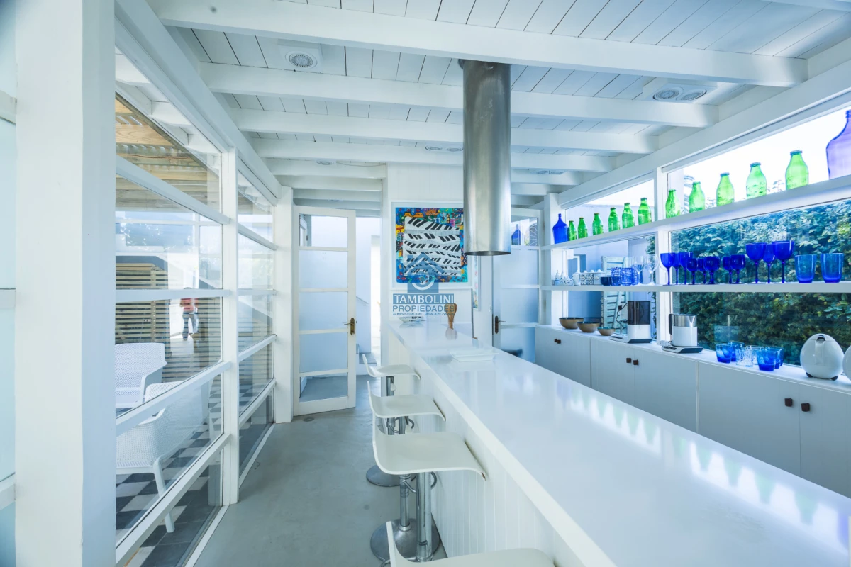 Casa ID.1035 - Alquiler Anual Fabulosa Casa en La Barra 