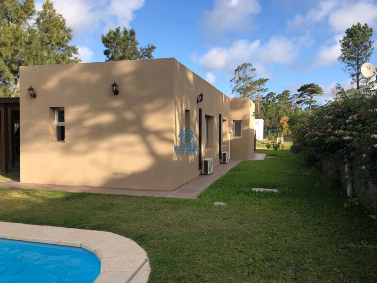 Casa ID.534 - Casa en Barrio Privado 