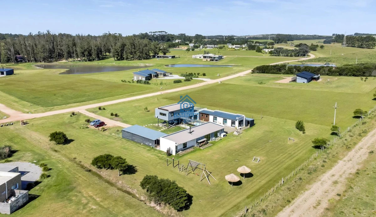 Casa ID.596 - Venta Casa Barrio Privado El Quijote 