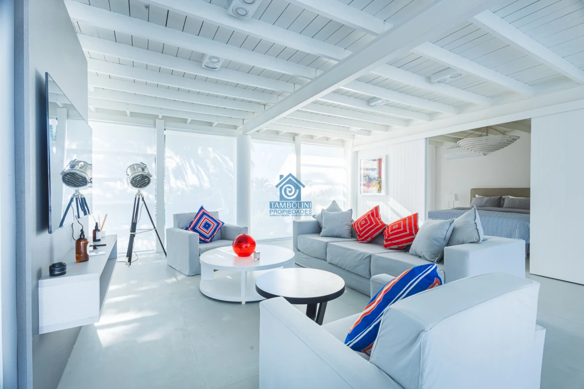 Casa ID.1035 - Alquiler Anual Fabulosa Casa en La Barra 