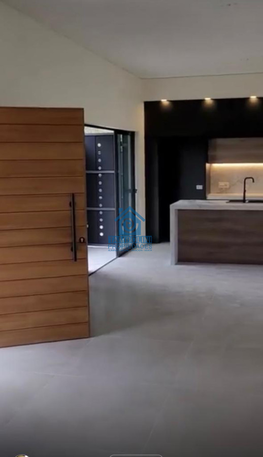 Casa ID.255 - Moderna Casa a Estrenar Punta del Este 4 dormitorios 