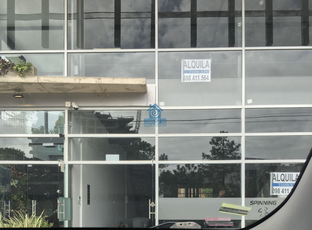 Local Comercial ID.250 - Alquiler Local Comercial Design District Punta del Este 