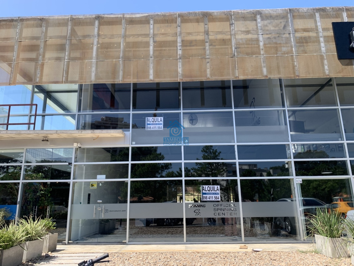 Local Comercial ID.250 - Alquiler Local Comercial Design District Punta del Este 