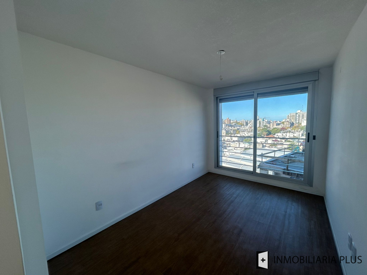 Apartamento ID.1454 - Alquiler de Apartamento de 2 Dormitorios en Tres Cruces Montevideo