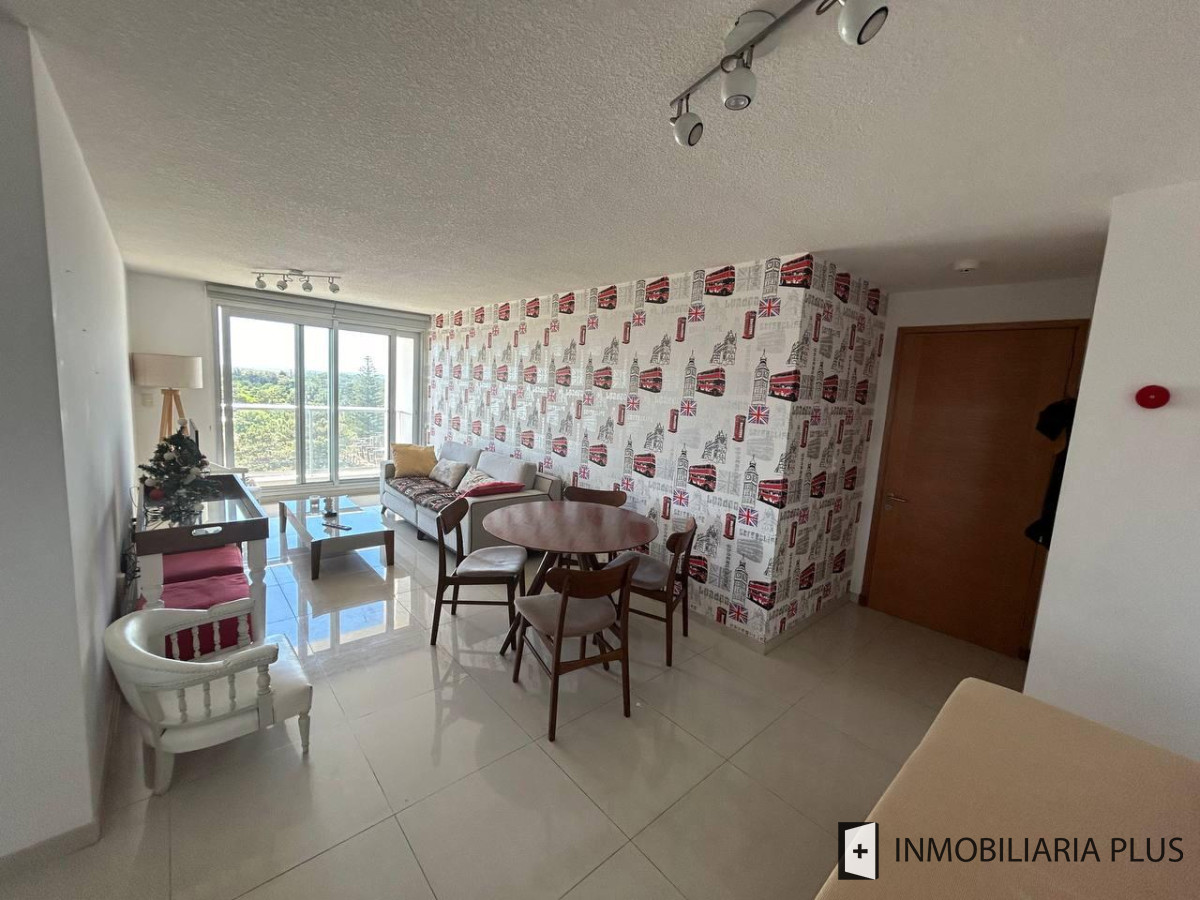 Apartamento ID.1027 - Alquiler de apartamento con piscinas, saunas, en Punta del Este entre los 2 Shopping a 2 minutos de la playa