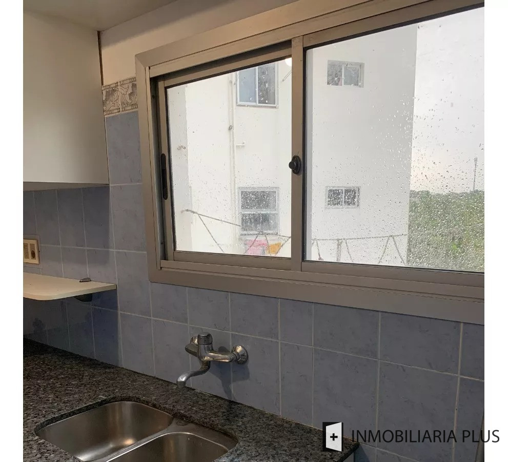 Apartamento ID.773 - Venta de Apartamento en Buceo con 3 Dormitorios y Bajos Gastos Comunes C773B