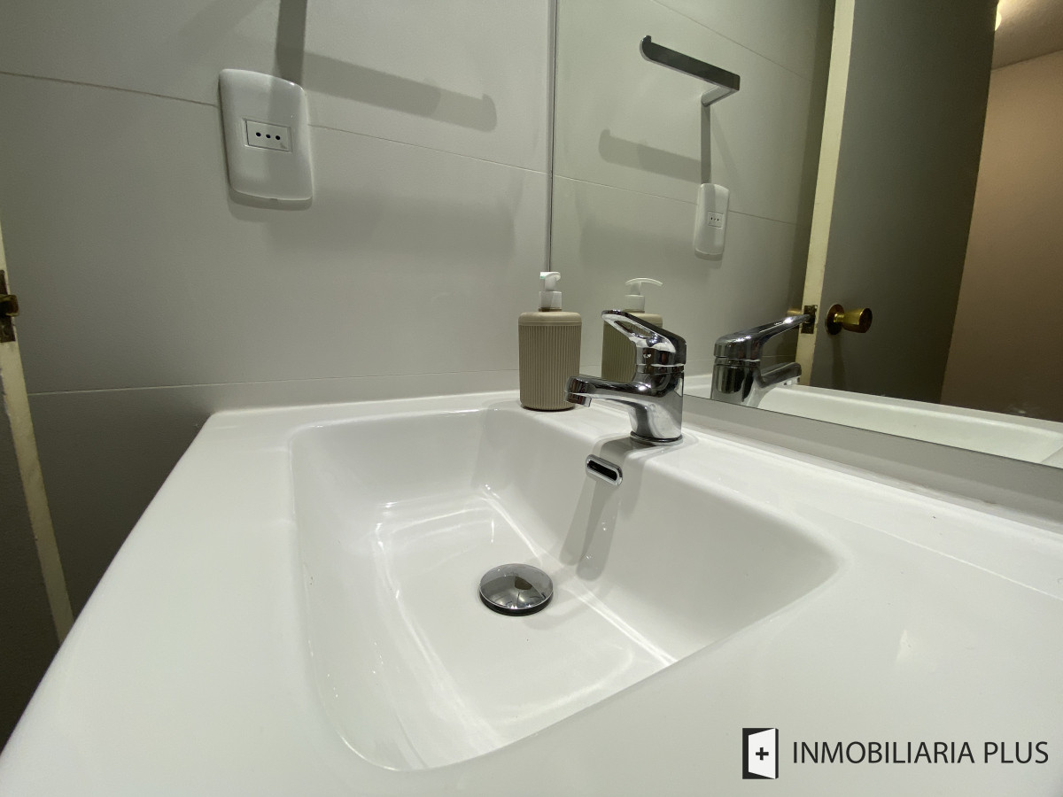 Apartamento ID.962 - Venta de Apartamento de 160 m2 en la Península a 200 MTS del MAR con Garaje, Gym y más en Punta del Este