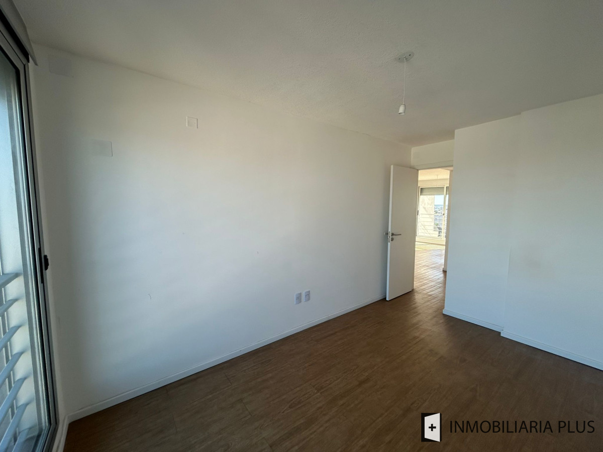 Apartamento ID.1454 - Alquiler de Apartamento de 2 Dormitorios en Tres Cruces Montevideo