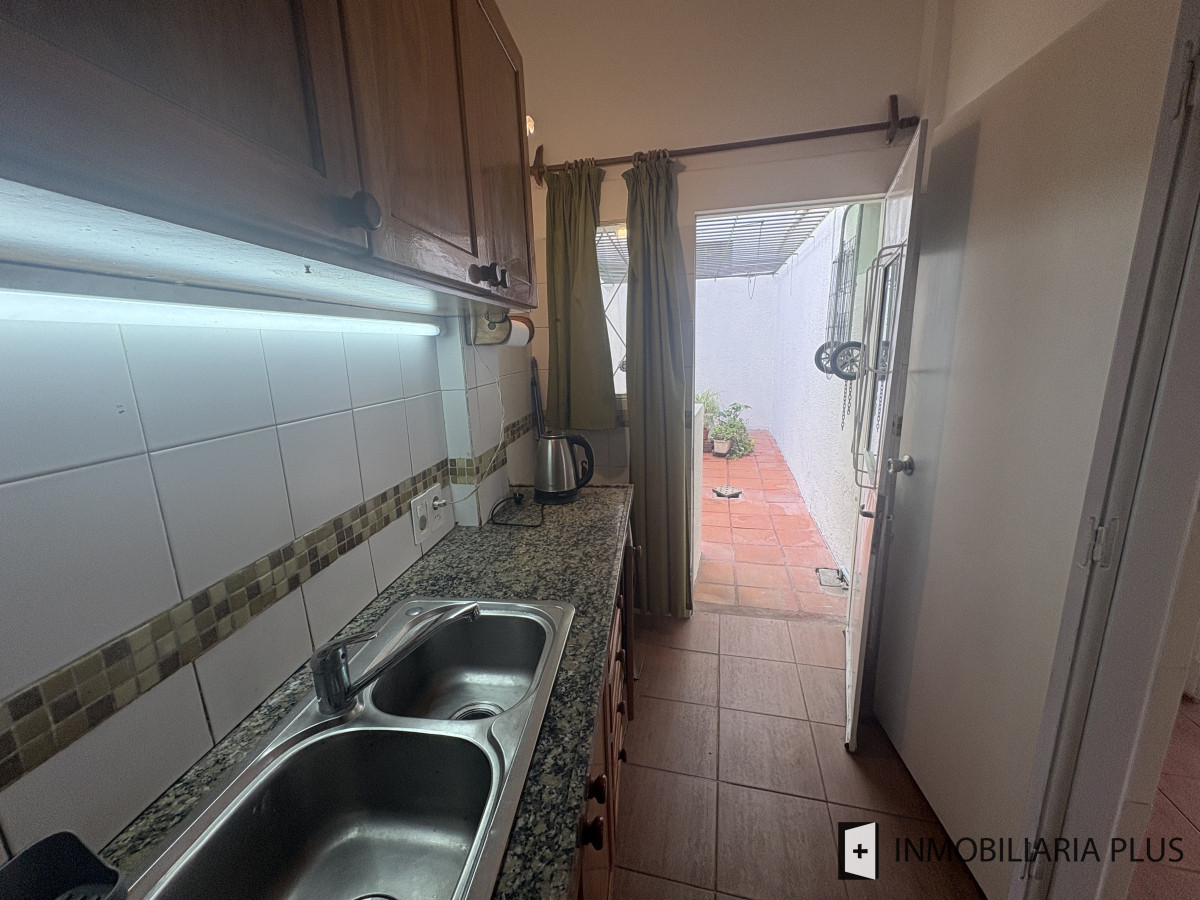 Apartamento ID.1472 - Alquiler apartamento de 2 dormitorios amplios en con Patio interno en La Blanqueada