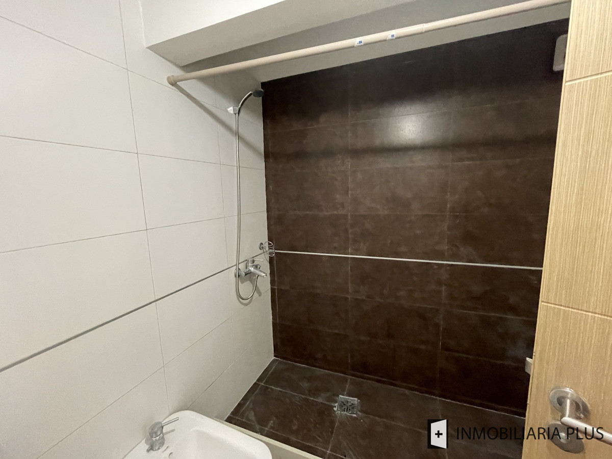 Apartamento ID.1030 - Venta de Apartamento u Oficina de 1 Dormitorio en Malvin Sur Montevideo 
