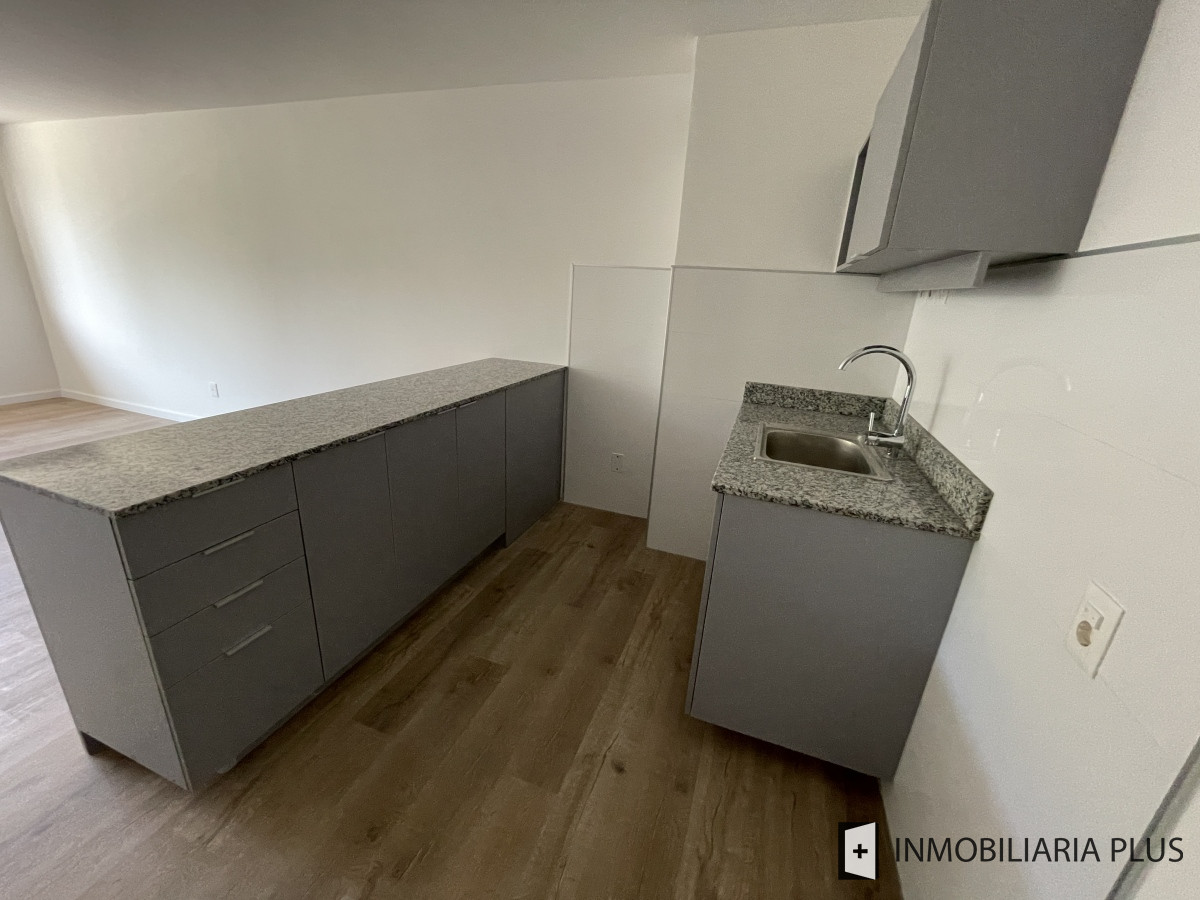 Apartamento ID.942 - Apartamento en Alquiler de 1 Dormitorio en 3 Cruces con barbacoa, gym, play room y más