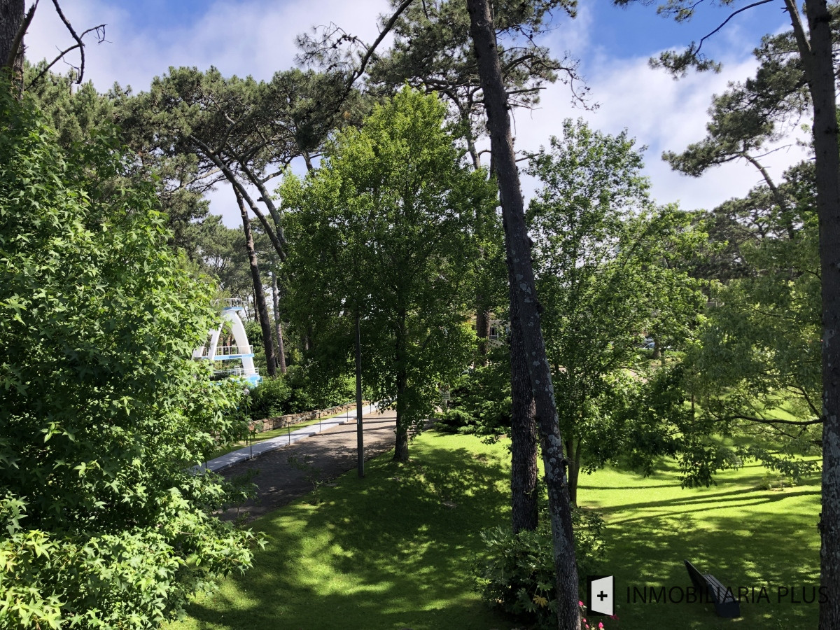 Apartamento ID.1023 - Apartamento en Venta de 1 Dormitorio con cochera en Arcobaleno de Punta del Este