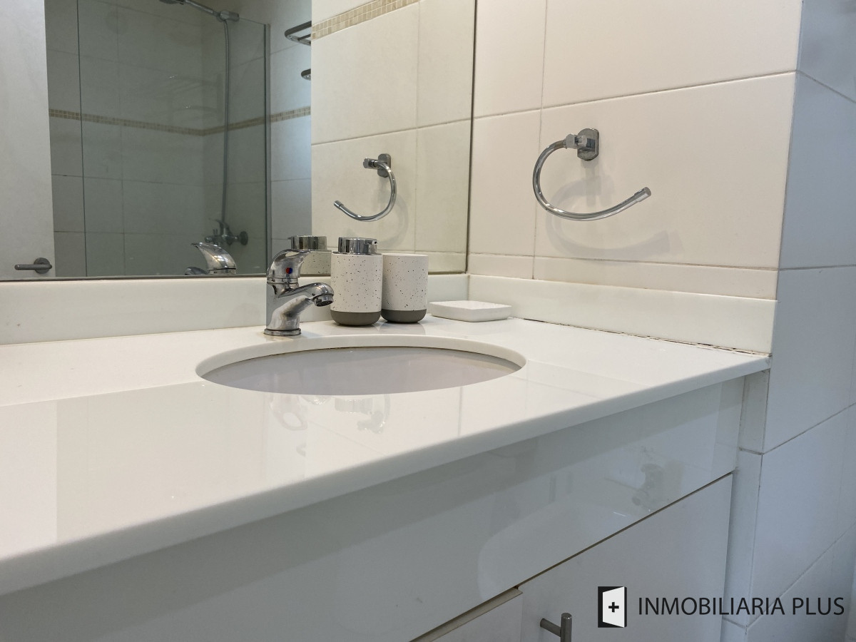 Apartamento ID.1027 - Alquiler de apartamento con piscinas, saunas, en Punta del Este entre los 2 Shopping a 2 minutos de la playa