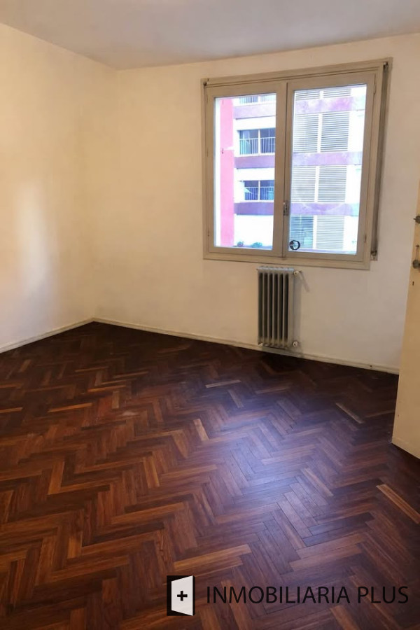 Apartamento ID.1563 - Venta de Apartamento 150 m2 con 4 Dormitorios 2 Baños en el barrio cordón de Montevideo